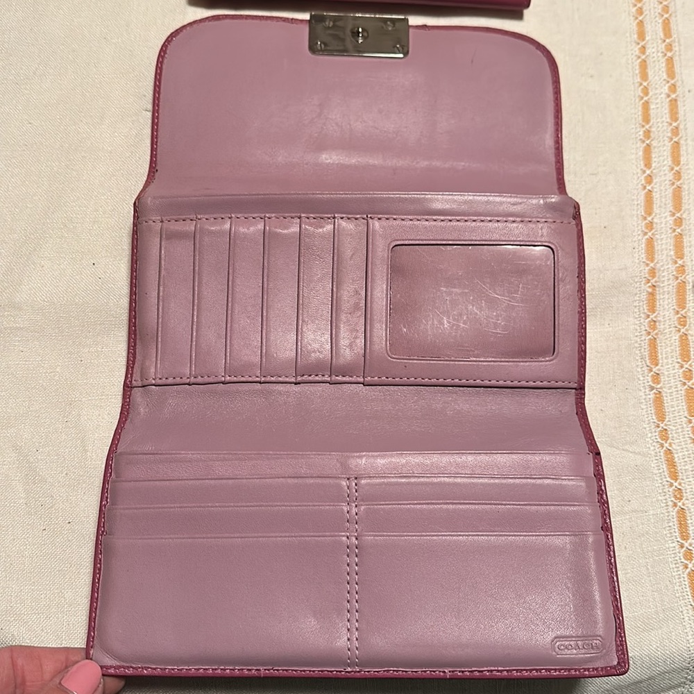 Coach Wallet - Picture 4 of 5
